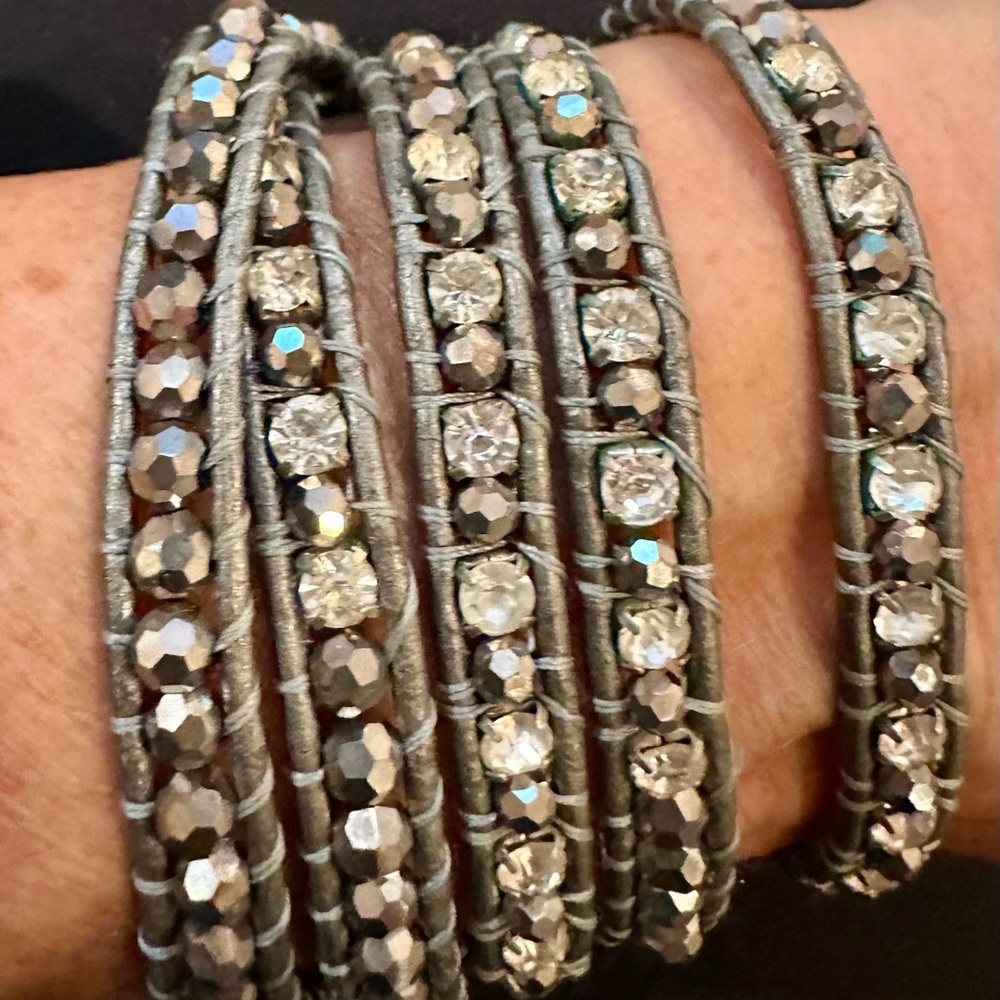 2 Wrap Bracelets - Black (22 in) and Grey (35 in).